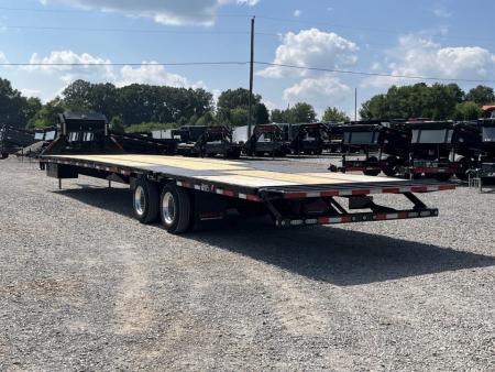 New 2027 MAXXD Hydraulic Dovetail Gooseneck Trailer | 40' x 102' 30K GVWR