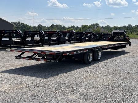 New 2027 MAXXD Hydraulic Dovetail Gooseneck Trailer | 40' x 102' 30K GVWR