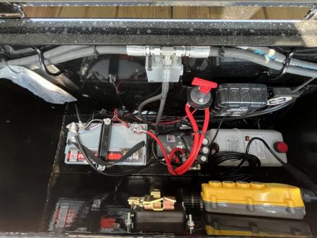 New 2027 MAXXD Hydraulic Dovetail Gooseneck Trailer | 40' x 102' 30K GVWR