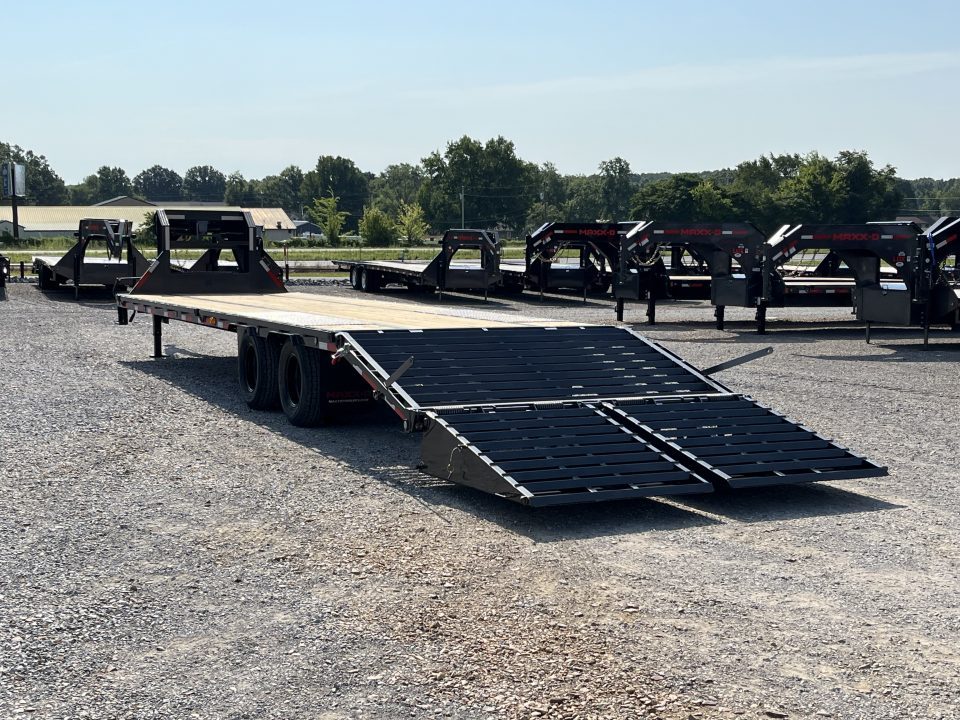 New 2027 MAXX-D 102"X32' 25.9K Gooseneck Flatbed Trailer