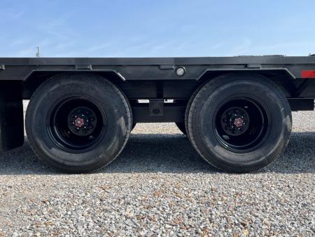 New 2027 MAXX-D 102"X32' 25.9K Gooseneck Flatbed Trailer