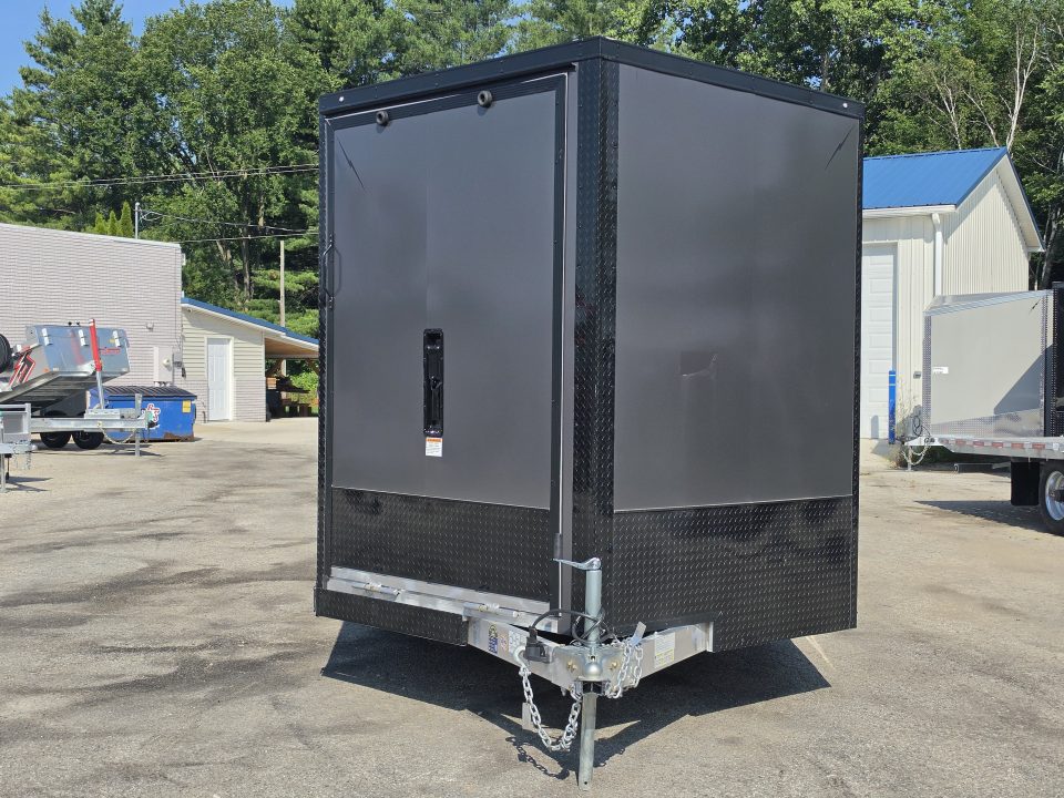 New 8 X 22 CAR HAULER ENCLOSED W / 48"FRONT DROP-DOWN DOOR 5200# AXLES ALL ALUMINUM 2026 LIGHTNING
