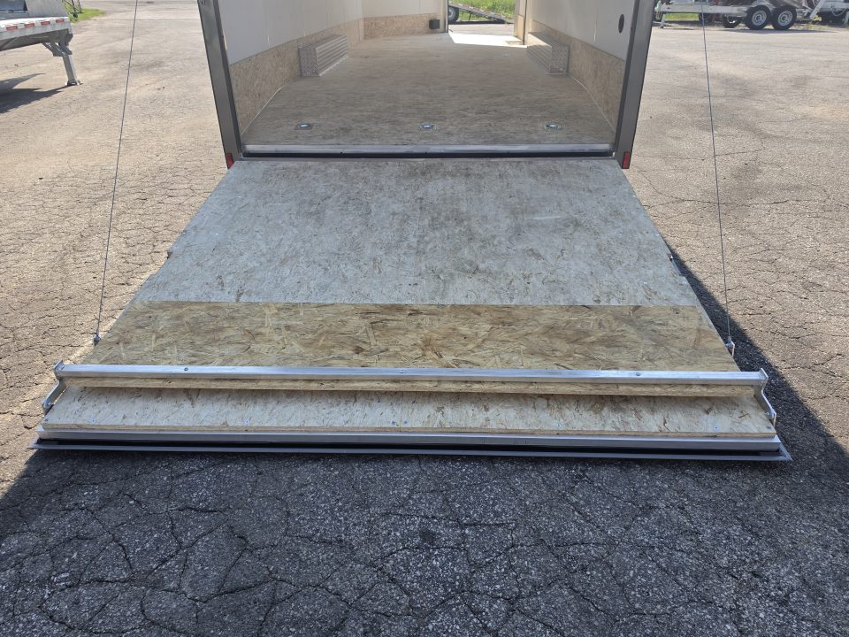 New 8 X 22 CAR HAULER ENCLOSED W / 48"FRONT DROP-DOWN DOOR 5200# AXLES ALL ALUMINUM 2026 LIGHTNING
