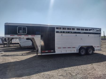Used 2018 Featherlite Trailers 20' Stock / Stock Combo Trailer