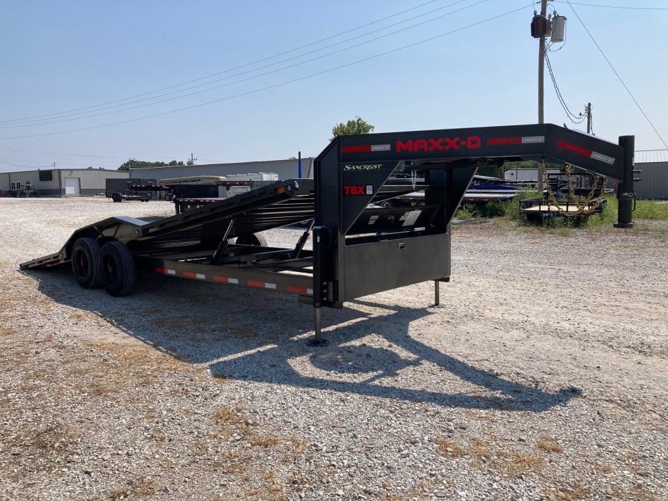 New 2027 MAXX-D 102X24 TANDEM 18K GN FULL TILT W/ HYDROJACKS, DRIVE OVER FENDERS & WIRELESS REMOTE Tilt Trailer