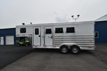 New 2026 Merhow Trailers Bronco 7300 Horse Trailer