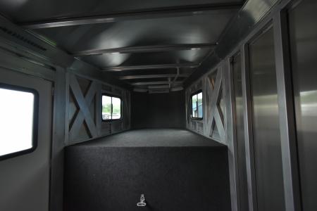New 2026 Merhow Trailers Bronco 7300 Horse Trailer