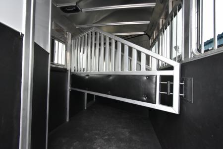 New 2026 Merhow Trailers Bronco 7300 Horse Trailer