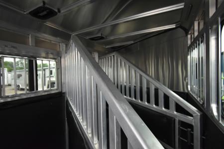 New 2026 Merhow Trailers Bronco 7300 Horse Trailer