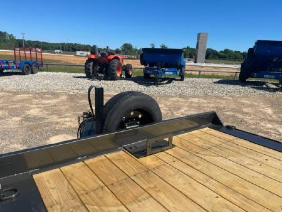 New 2027 MAXX-D T8B10224 Tilt Trailer