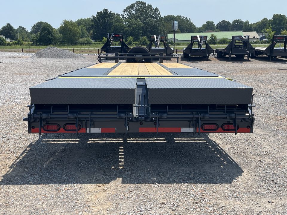 New 2027 Lamar 102" x 25' 20k Flatbed Trailer