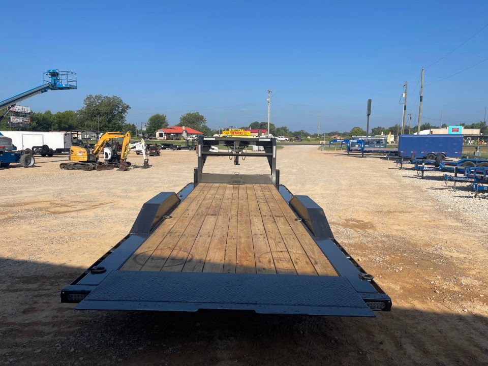 New 2027 MAXX-D T8B10224G Tilt Trailer