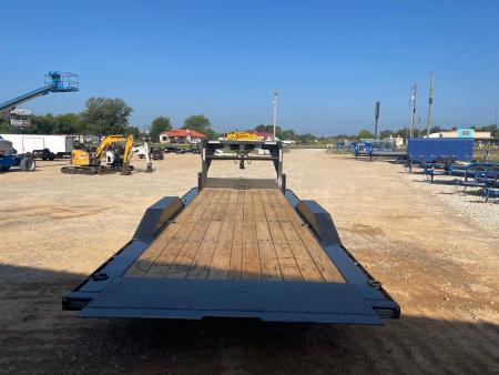 New 2027 MAXX-D T8B10224G Tilt Trailer