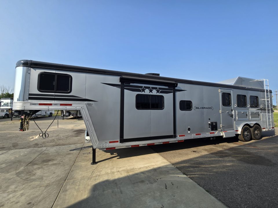 New 2027 Bison Silverado 3 Horse