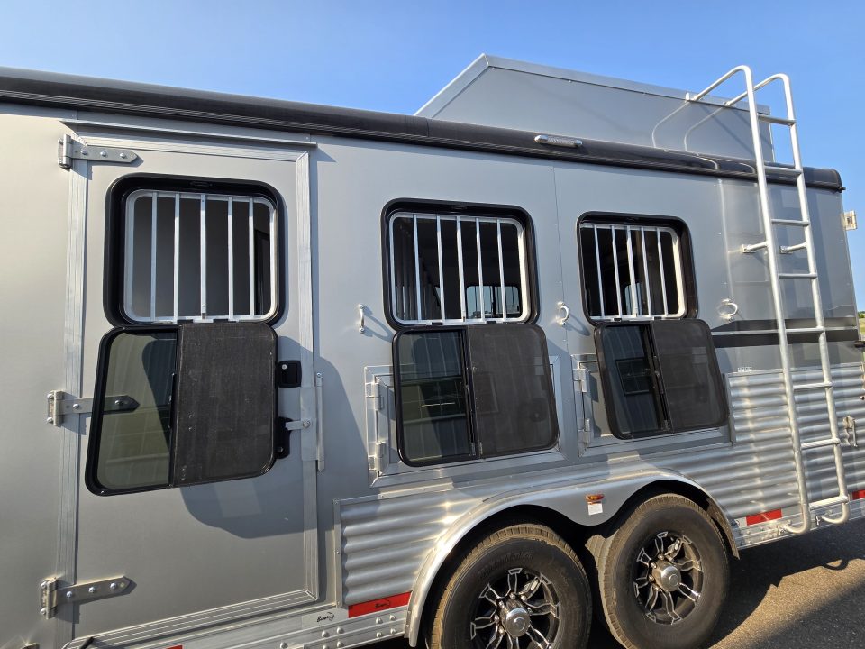 New 2027 Bison Silverado 3 Horse