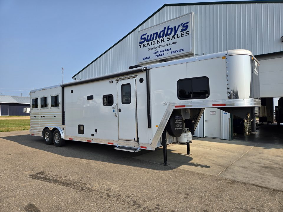 Used 2017 Merhow 8313 3 Horse