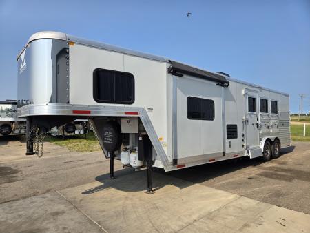 Used 2017 Merhow 8313 3 Horse