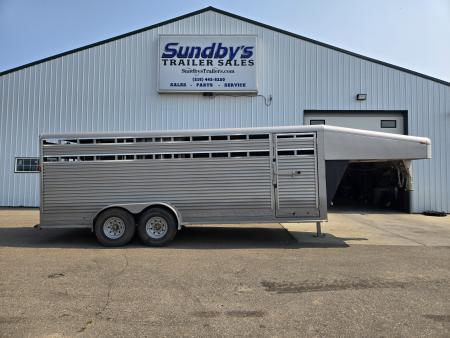 Used 2006 Featherlite 20' Stock