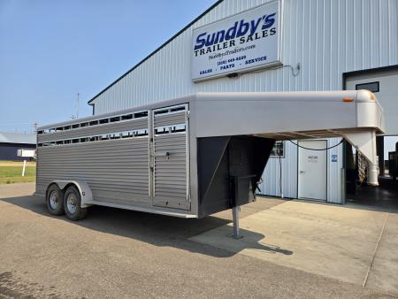 Used 2006 Featherlite 20' Stock