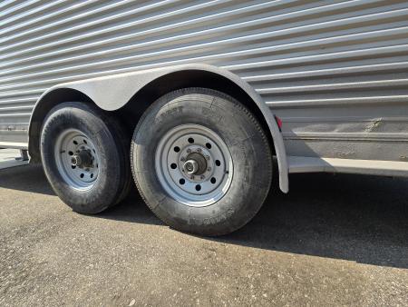 Used 2006 Featherlite 20' Stock