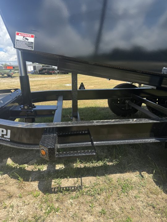 New 2027 PJ Trailers DT18314 Dump Trailer