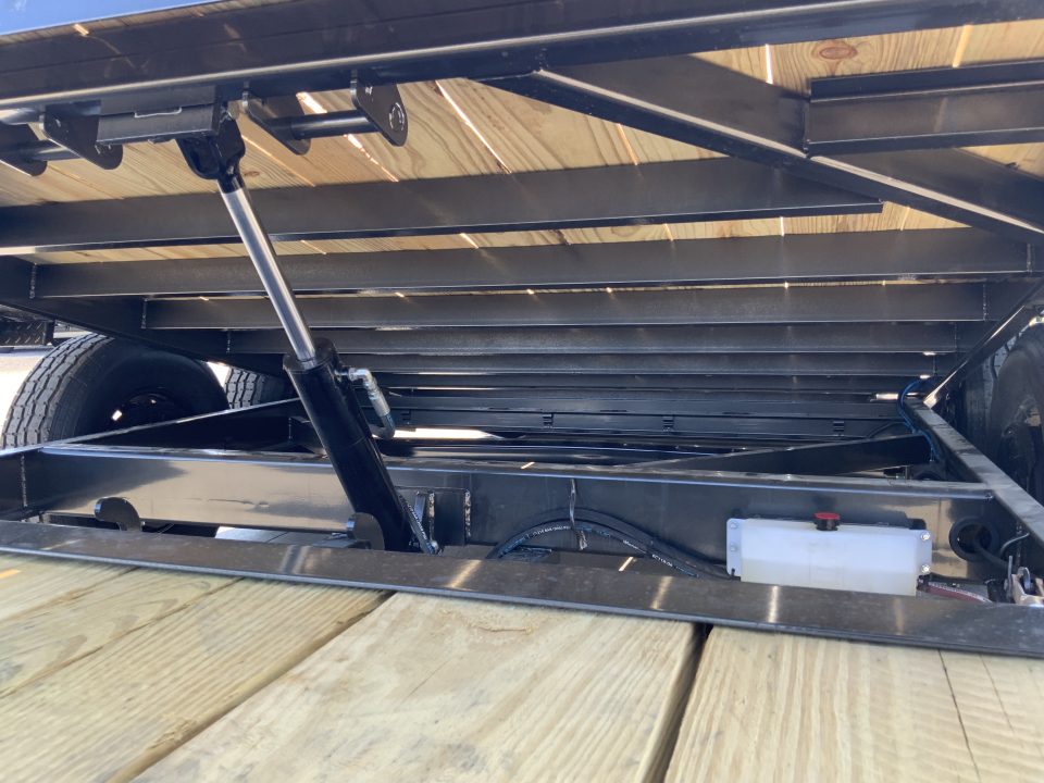 New 2027 MAXX-D 83 X 22 G6X Tilt Trailer
