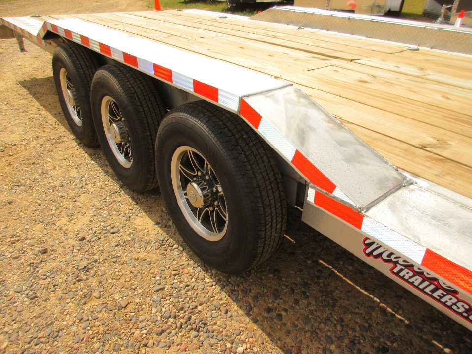 New 2026 Wolverine Trailers 21k Equipment Trailer