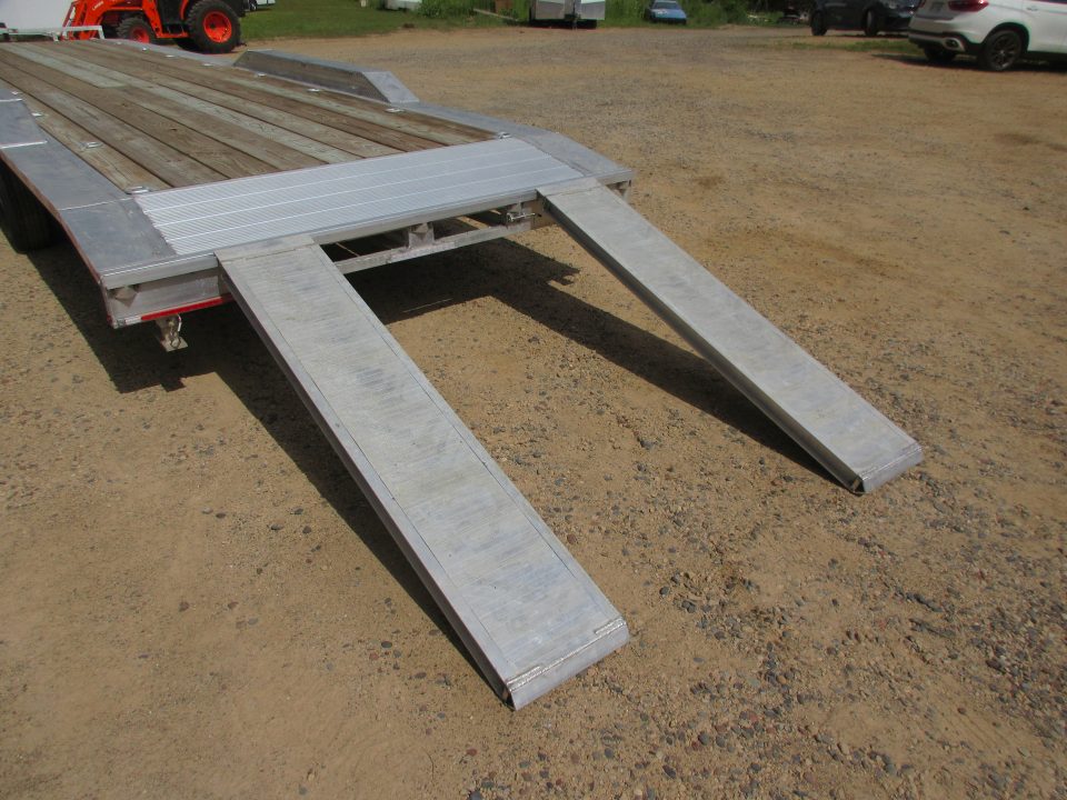 New 2026 Wolverine Trailers 21k Equipment Trailer