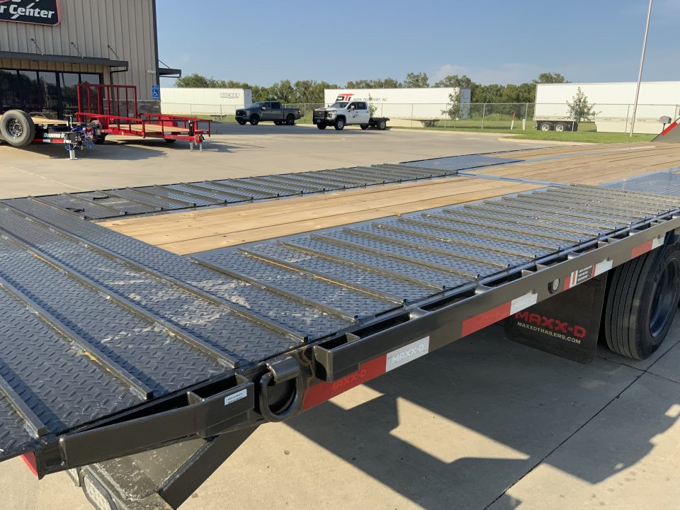 New 2027 MAXX-D 102 X 34 YDX Gooseneck Flatbed Trailer