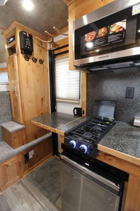 New 2027 Trails West Classic 10 x 10 Living Quarters - SOLAR - Pass Through Door - Escape Door - 2 Horse Trailer