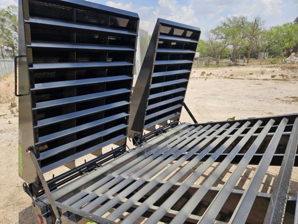 New 2027 Load Trail 40' 25,900 GVW Gooseneck w/ EOH brakes and Max Ramps
