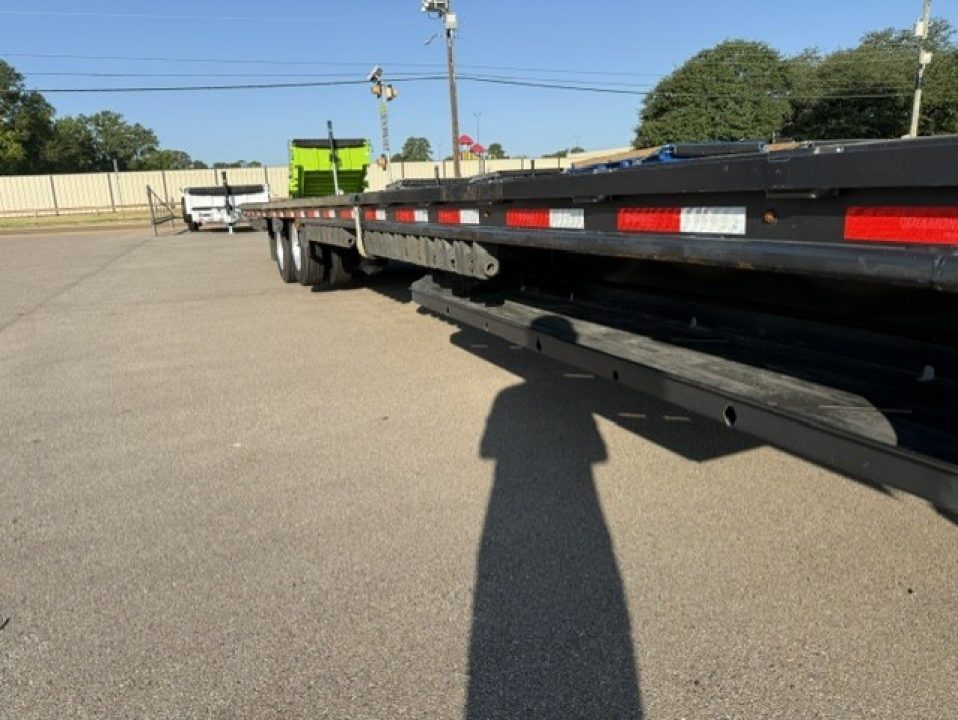 Used 2025 Diamond C Trailers FMAX216HDT 2.0 - PA Equipment Trailer