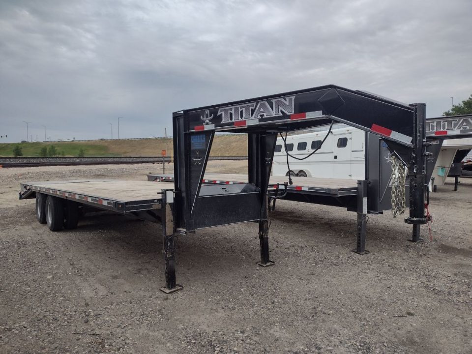 Used 2020 Titan 26' Flatbed Trailer