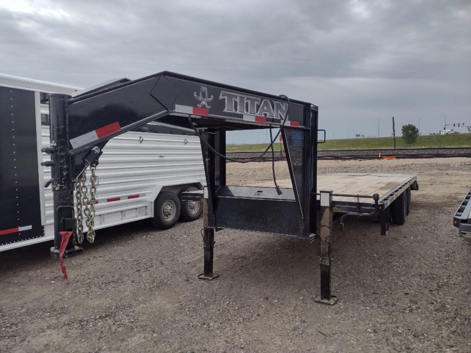 Used 2020 Titan 26' Flatbed Trailer