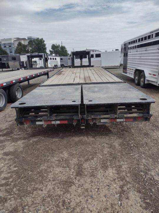 Used 2020 Titan 26' Flatbed Trailer