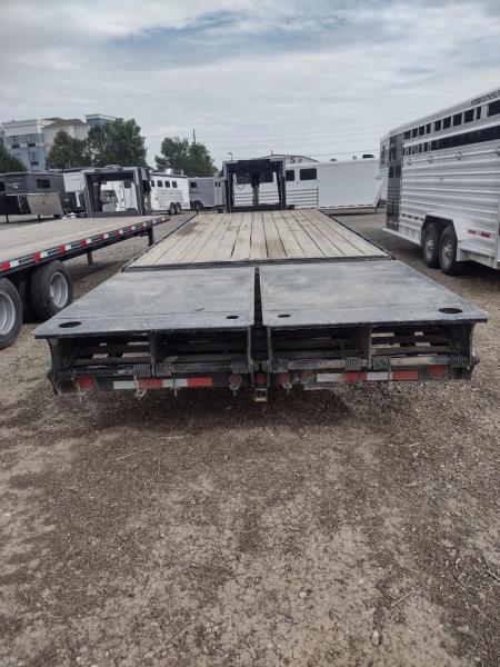 Used 2020 Titan 26' Flatbed Trailer