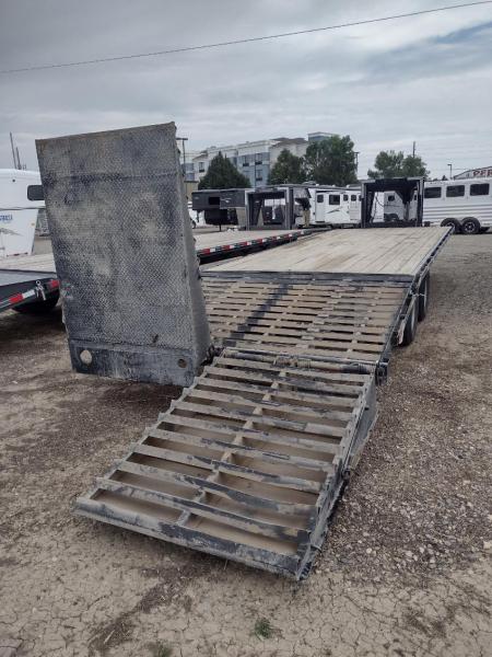 Used 2020 Titan 26' Flatbed Trailer