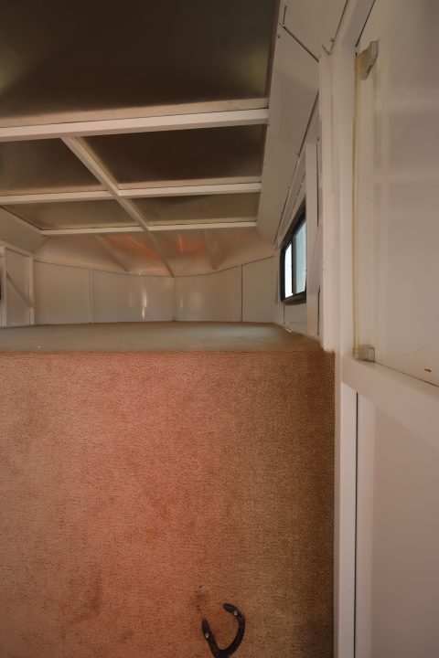 Used 2008 Trails West 2HR GN Horse Trailer