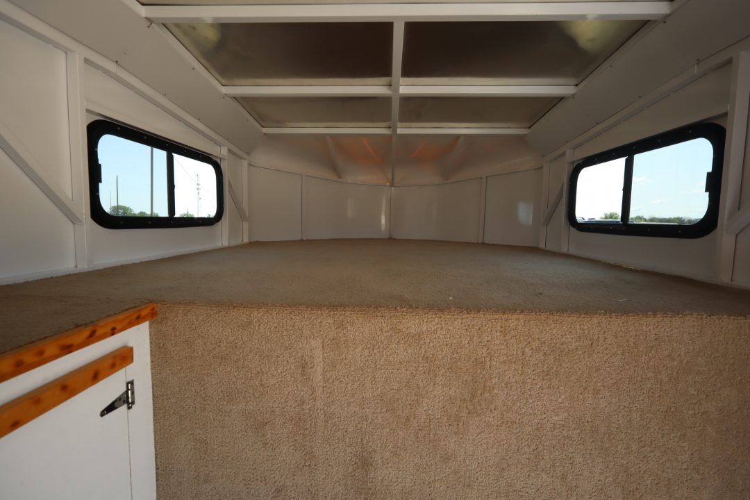 Used 2008 Trails West 2HR GN Horse Trailer