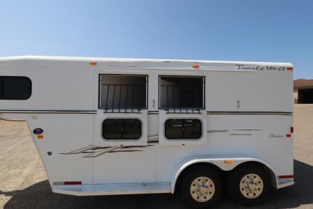 Used 2008 Trails West 2HR GN Horse Trailer