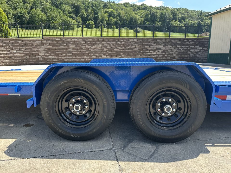 New PJ Trailers 20' Hydraulic Dampening Tilt (TY)