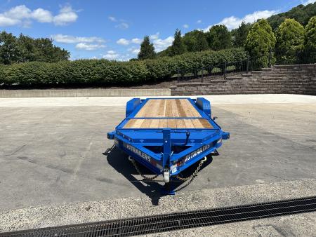 New PJ Trailers 20' Hydraulic Dampening Tilt (TY)