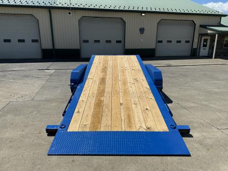 New PJ Trailers 20' Hydraulic Dampening Tilt (TY)