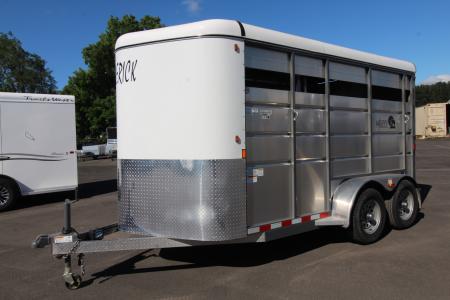 Used 2024 Maverick 2 Horse Trailer - Swing out Saddle Rack - Padded Air-flow Divider