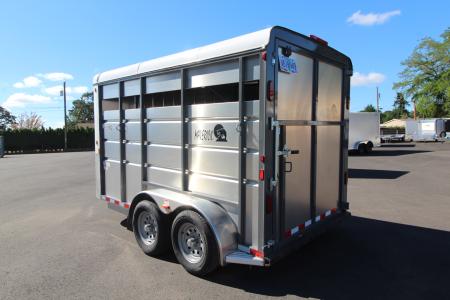 Used 2024 Maverick 2 Horse Trailer - Swing out Saddle Rack - Padded Air-flow Divider