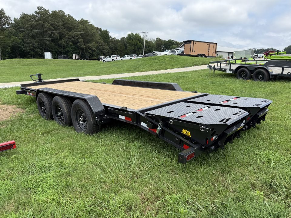 New 2026 Big Tex Trailers 21EH-22 Equipment Trailer