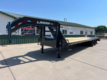 New 2027 Lamar Trailers 102 x32' GN Deckover Gooseneck Bodies