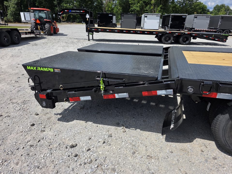 New 2027 Load Trail BRAND NEW 102X30 24K GOOSENECK MAX RAMPS TANDEM DUAL Equipment Trailer