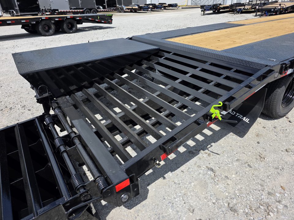 New 2027 Load Trail BRAND NEW 102X30 24K GOOSENECK MAX RAMPS TANDEM DUAL Equipment Trailer
