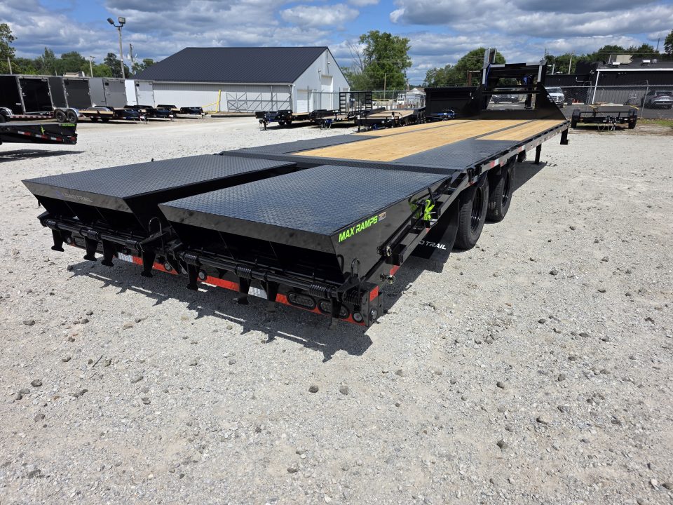 New 2027 Load Trail BRAND NEW 102X30 24K GOOSENECK MAX RAMPS TANDEM DUAL Equipment Trailer